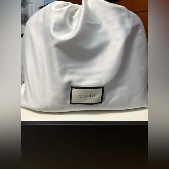 Gucci Dome Shoulder Bag - Picture 8 of 12
